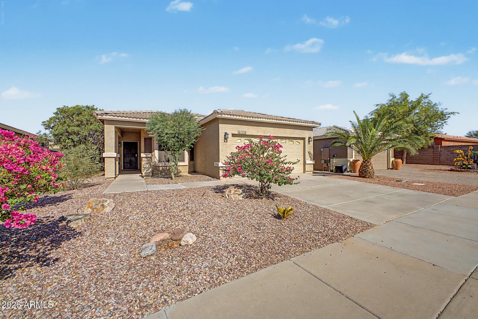 1216 N LANTANA Place, Casa Grande, AZ 85122 — photo 1 of 37