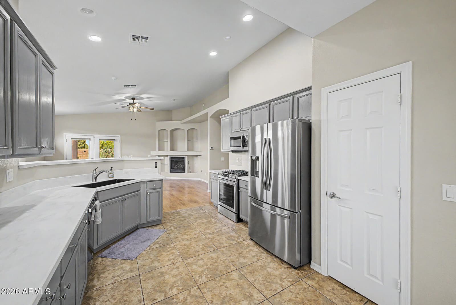 1216 N LANTANA Place, Casa Grande, AZ 85122 — photo 12 of 37