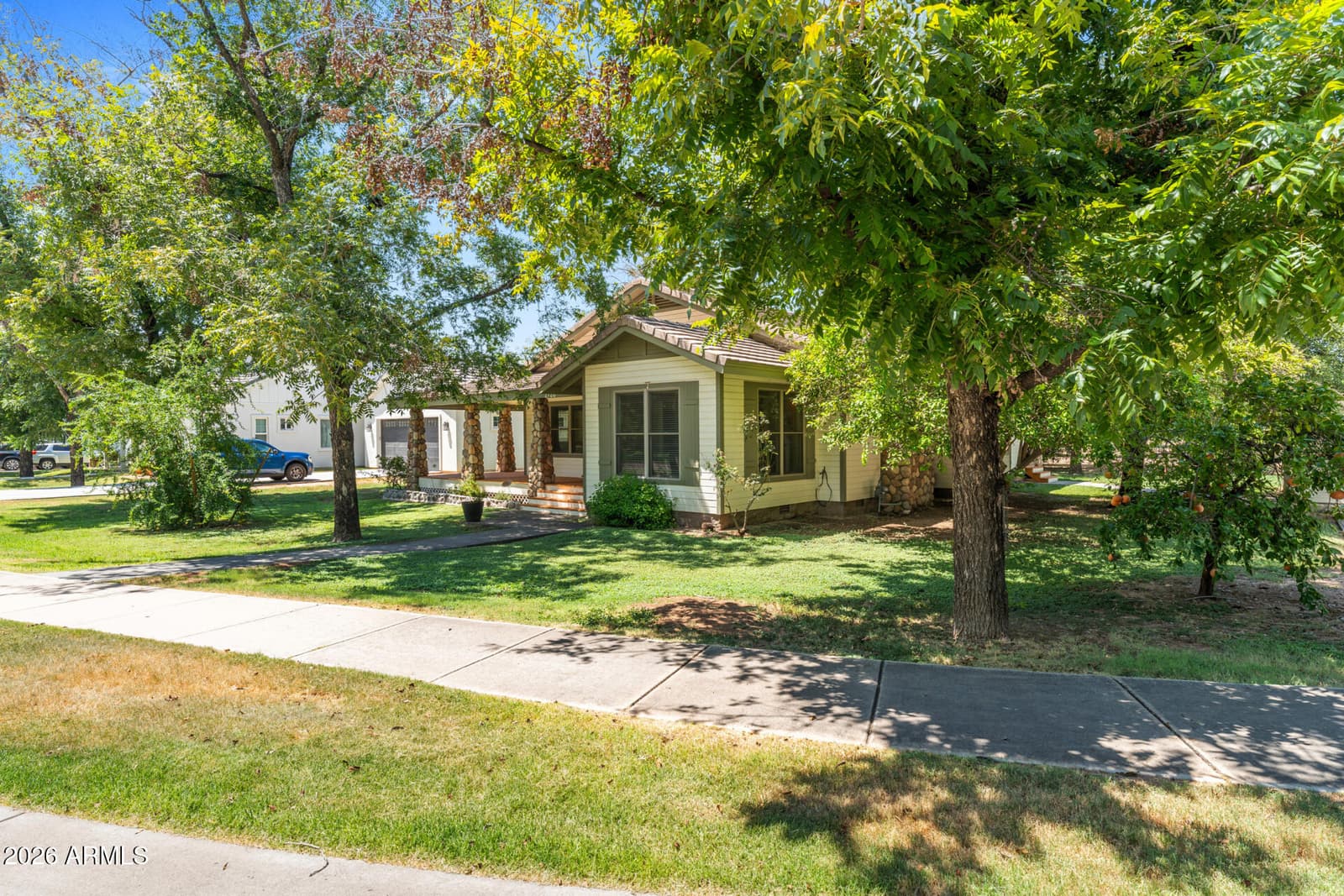 2720 W HARVEST GROVES Lane, Phoenix, AZ 85041 — photo 58 of 95