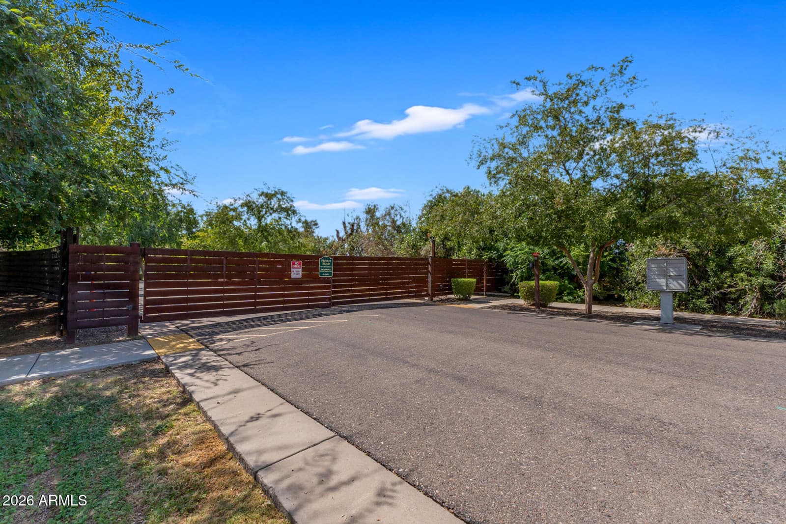 2720 W HARVEST GROVES Lane, Phoenix, AZ 85041 — photo 92 of 95
