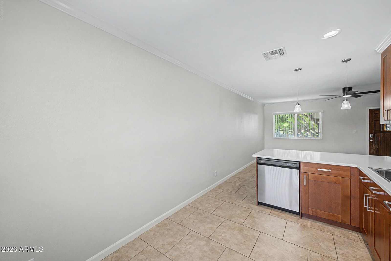 721 E MONTEBELLO Avenue 210, Phoenix, AZ 85014 — photo 8 of 30