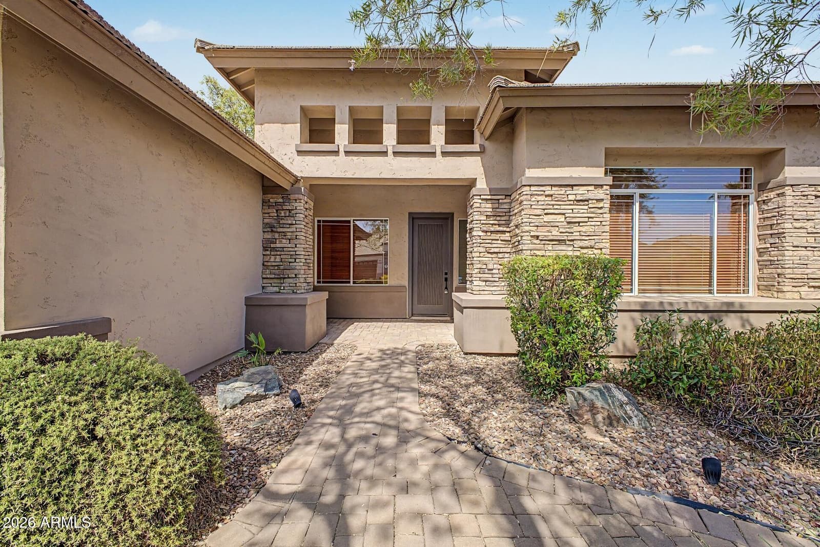 2740 S HONEYSUCKLE Lane, Gilbert, AZ 85295 — photo 6 of 45