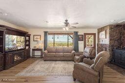 2540 W DIAMOND Drive, Benson, AZ 85602 — photo 4 of 54