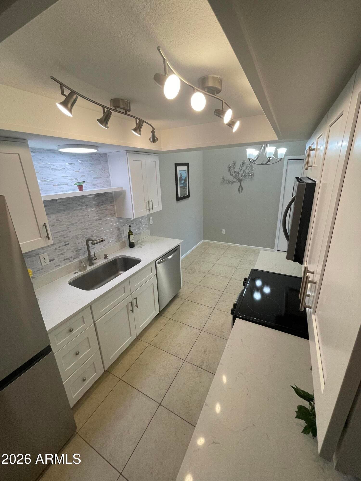 629 N MESA Drive 27, Mesa, AZ 85201 — photo 3 of 25