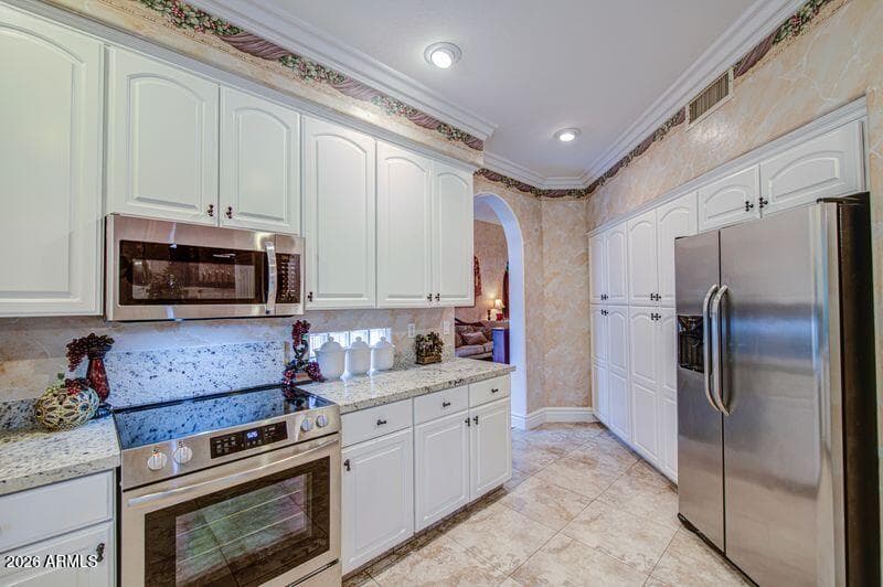 2201 E TAHITIAN Way, Gilbert, AZ 85234 — photo 14 of 138