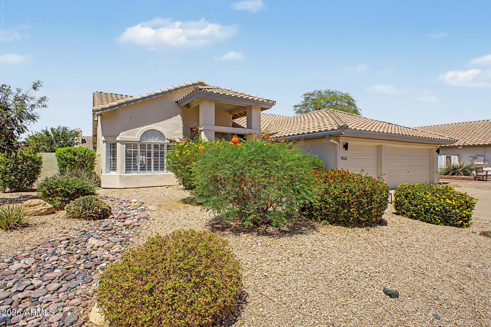 9032 E LARKSPUR Drive, Scottsdale, AZ 85260 — photo 2 of 39