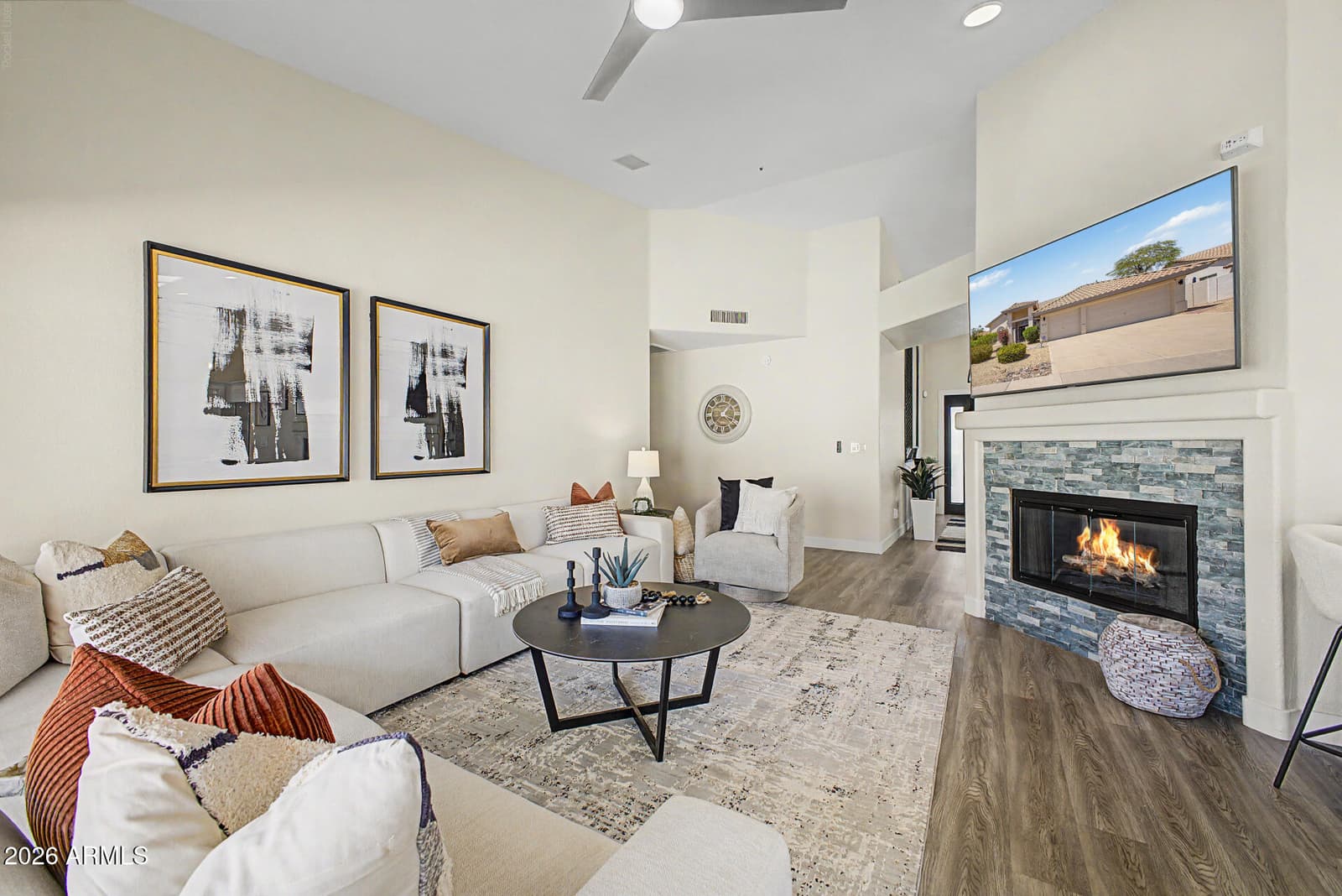 9032 E LARKSPUR Drive, Scottsdale, AZ 85260 — photo 10 of 39