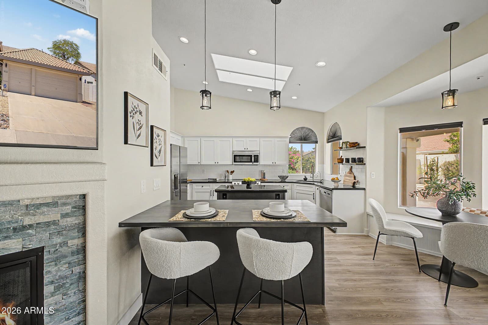 9032 E LARKSPUR Drive, Scottsdale, AZ 85260 — photo 13 of 39