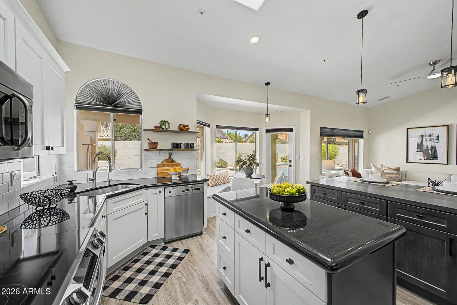 9032 E LARKSPUR Drive, Scottsdale, AZ 85260 — photo 17 of 39