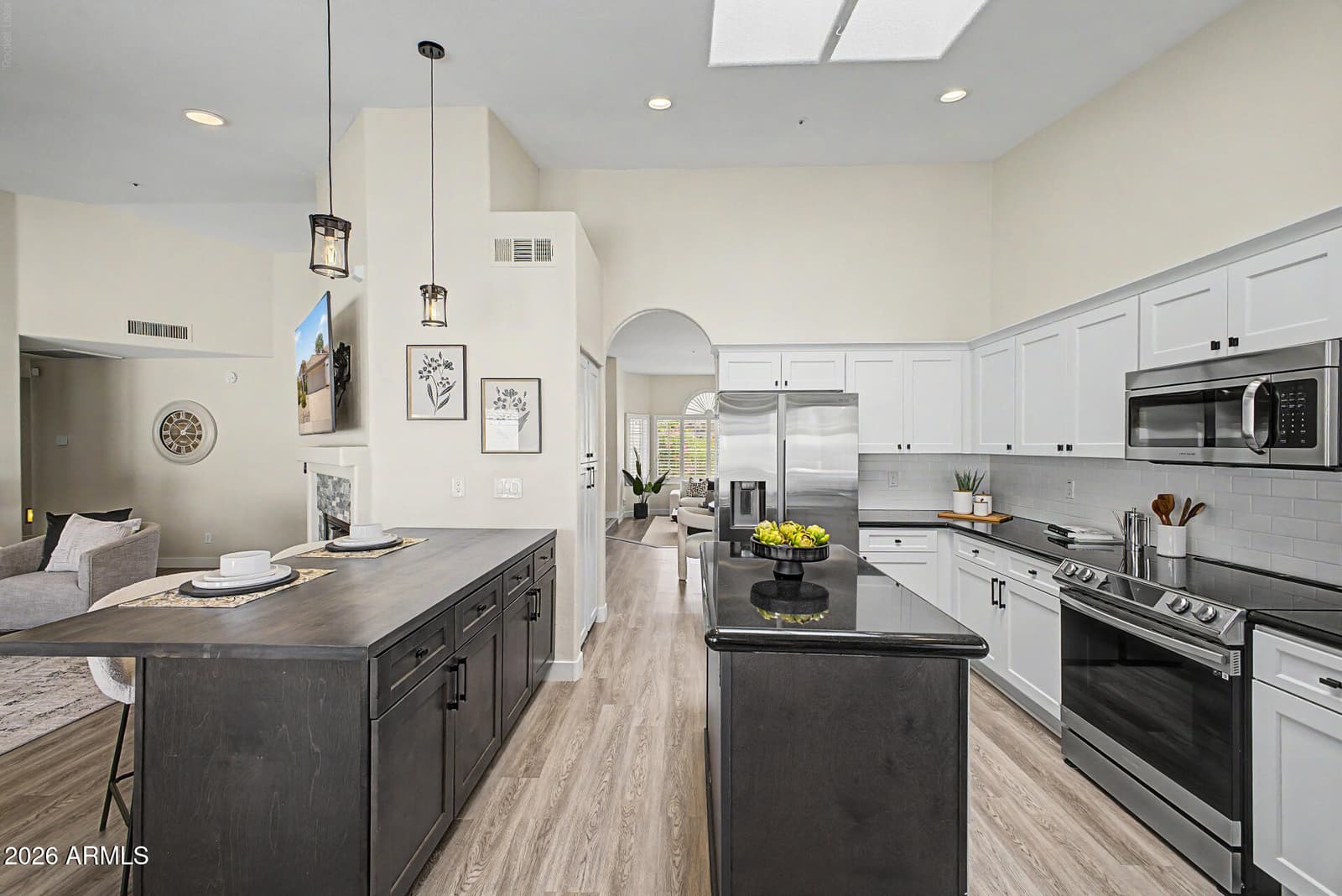 9032 E LARKSPUR Drive, Scottsdale, AZ 85260 — photo 18 of 39