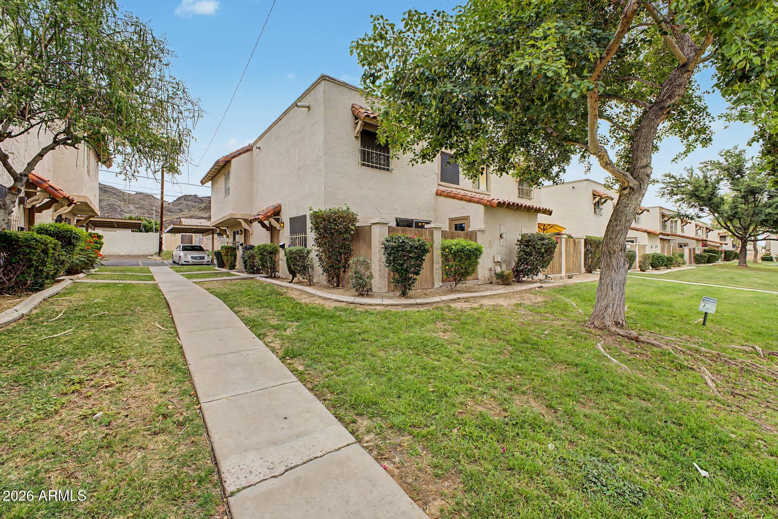 8841 N 12TH Place, Phoenix, AZ 85020 — photo 1 of 30