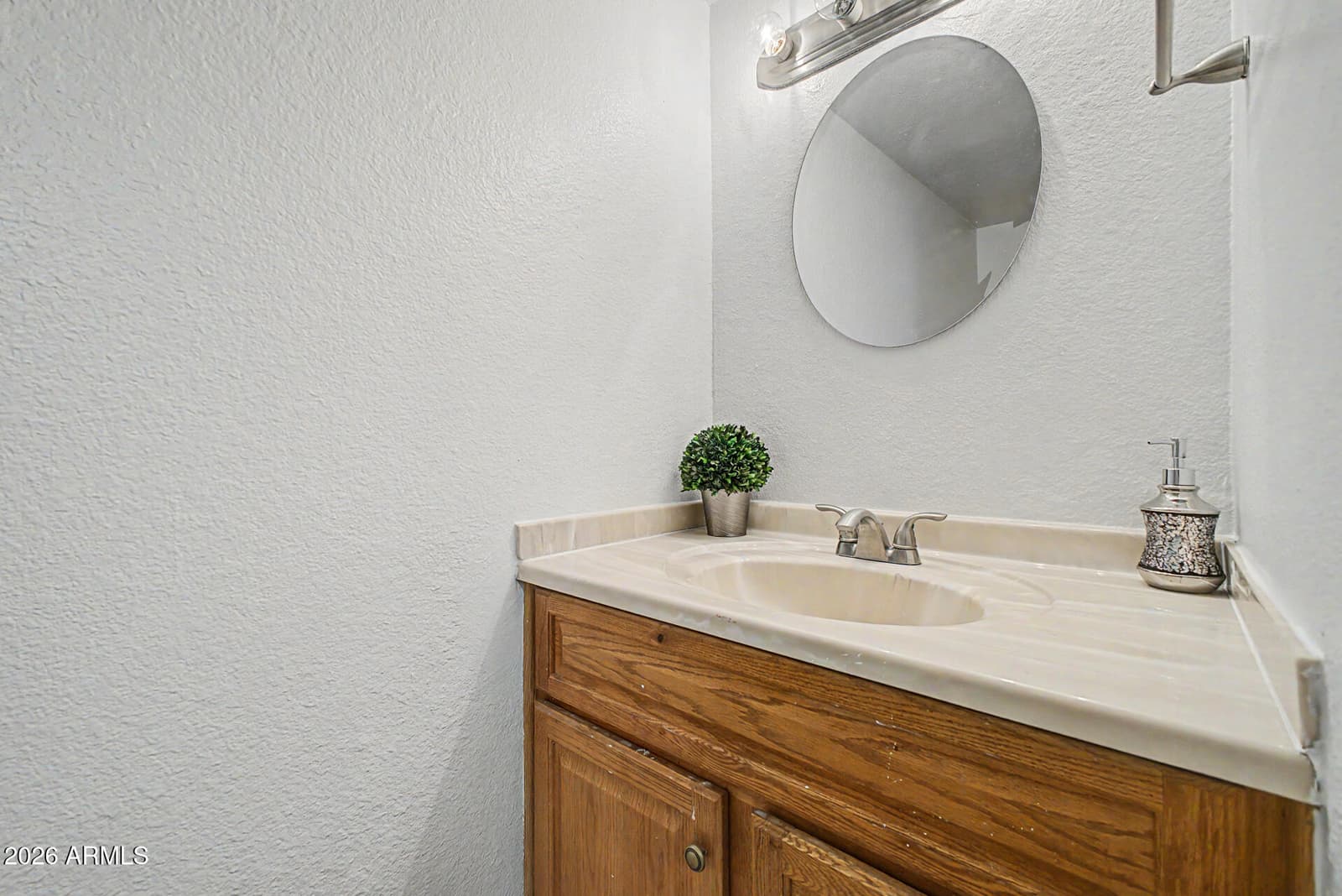 8841 N 12TH Place, Phoenix, AZ 85020 — photo 12 of 30