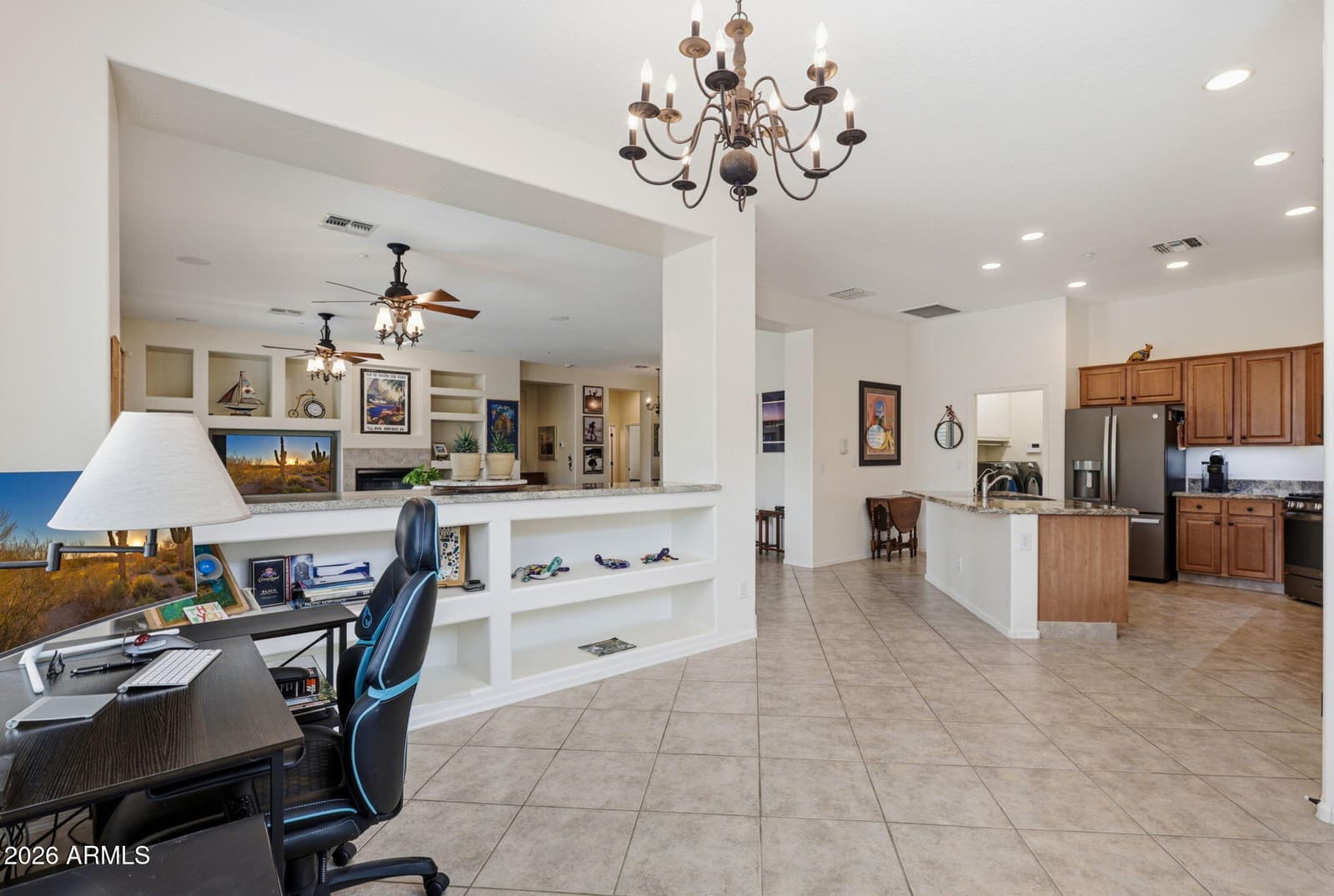 41812 N IRON HORSE Court, Anthem, AZ 85086 — photo 16 of 42