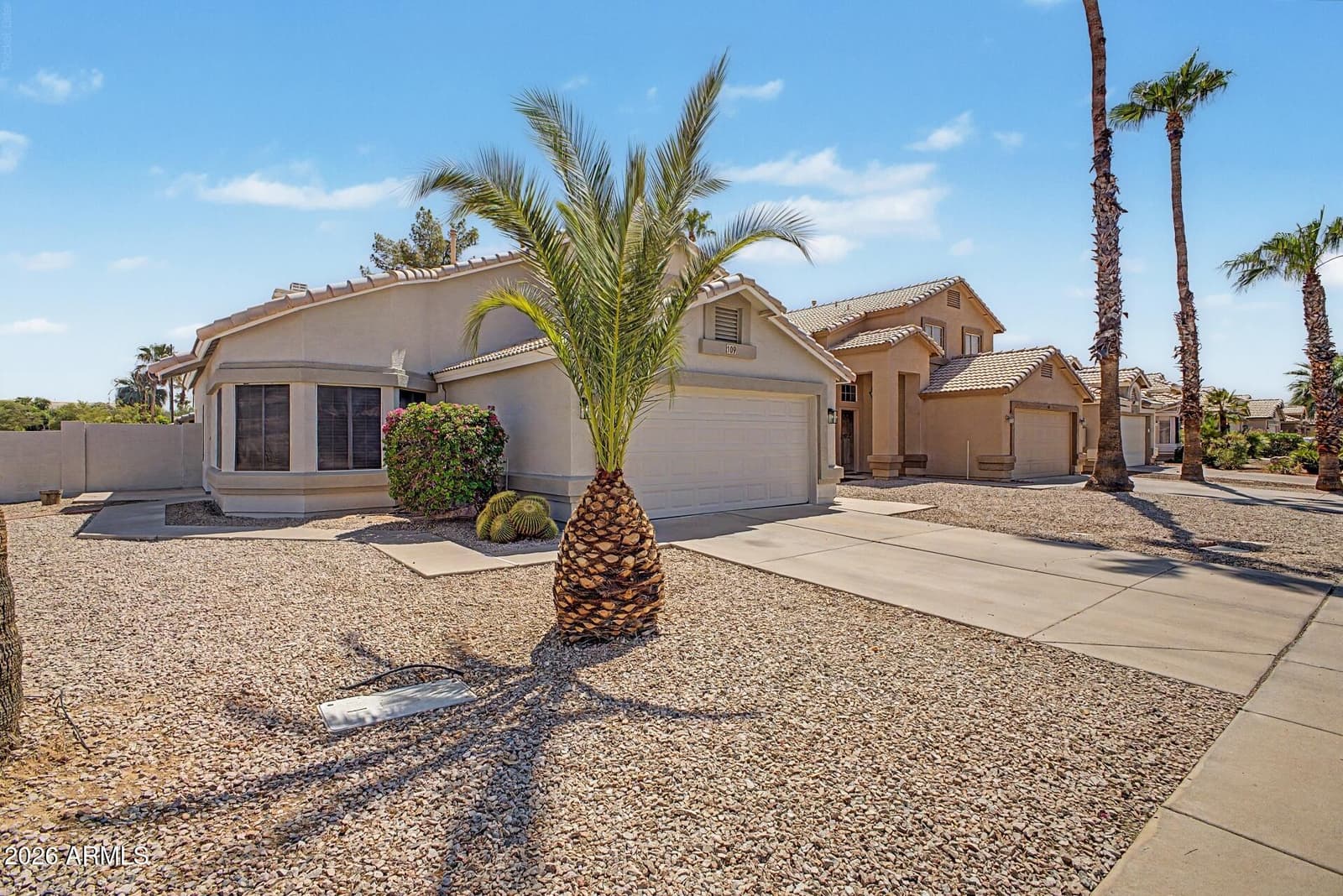 109 W SAGEBRUSH Street, Gilbert, AZ 85233 — photo 3 of 36