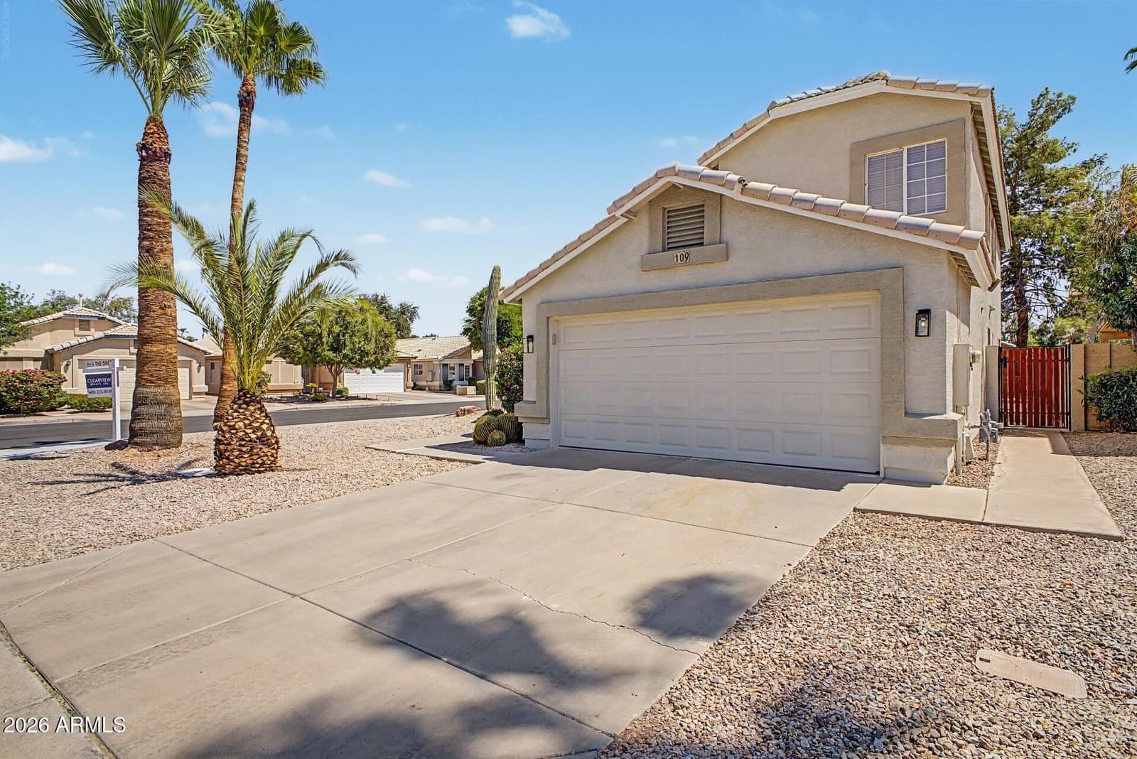 109 W SAGEBRUSH Street, Gilbert, AZ 85233 — photo 2 of 36