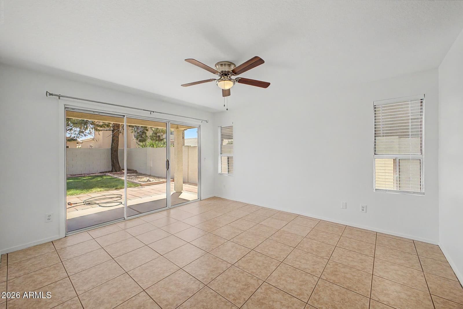 109 W SAGEBRUSH Street, Gilbert, AZ 85233 — photo 8 of 36