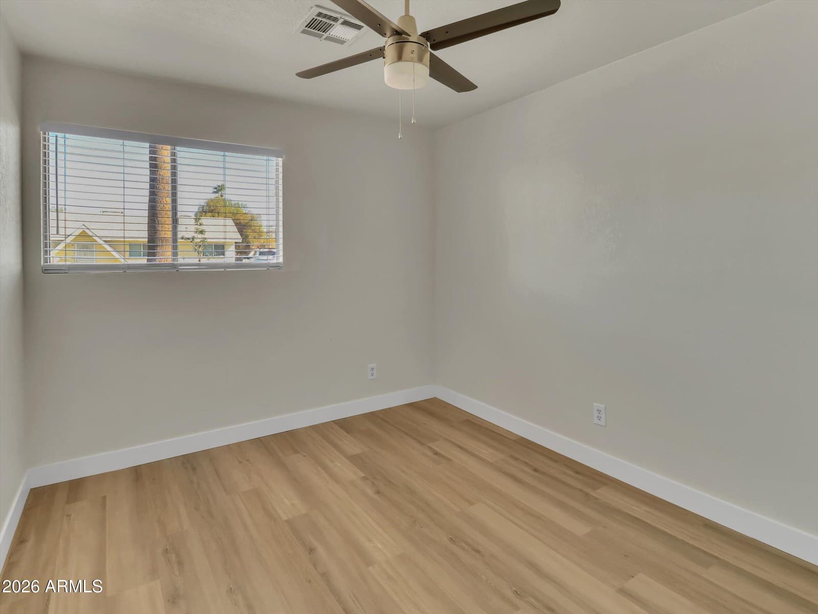 6014 W AVALON Drive, Phoenix, AZ 85033 — photo 22 of 29