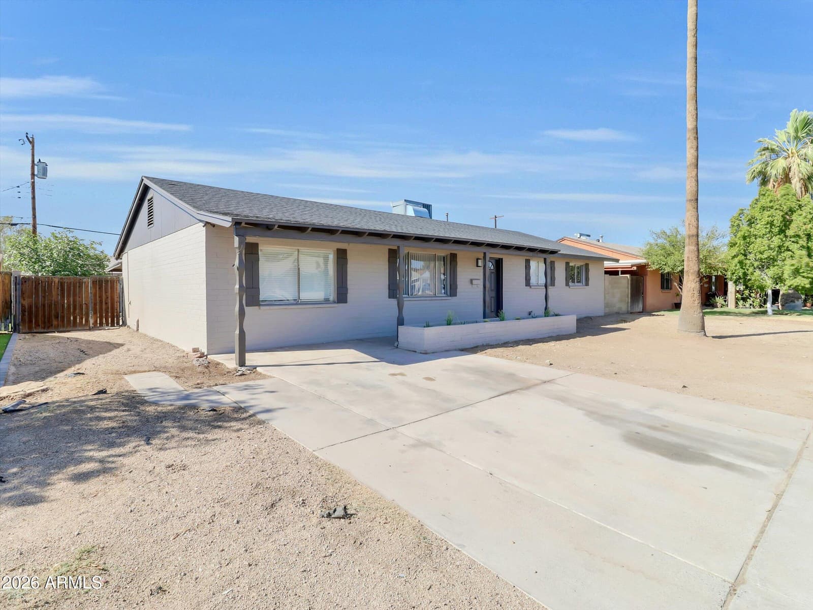 6014 W AVALON Drive, Phoenix, AZ 85033 — photo 3 of 29