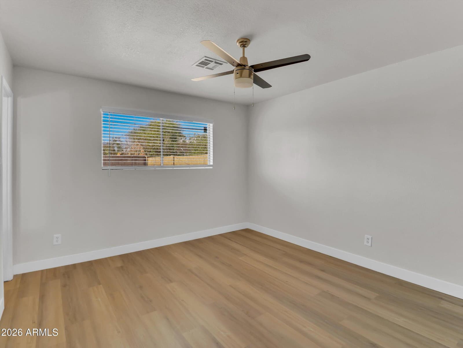 6014 W AVALON Drive, Phoenix, AZ 85033 — photo 20 of 29