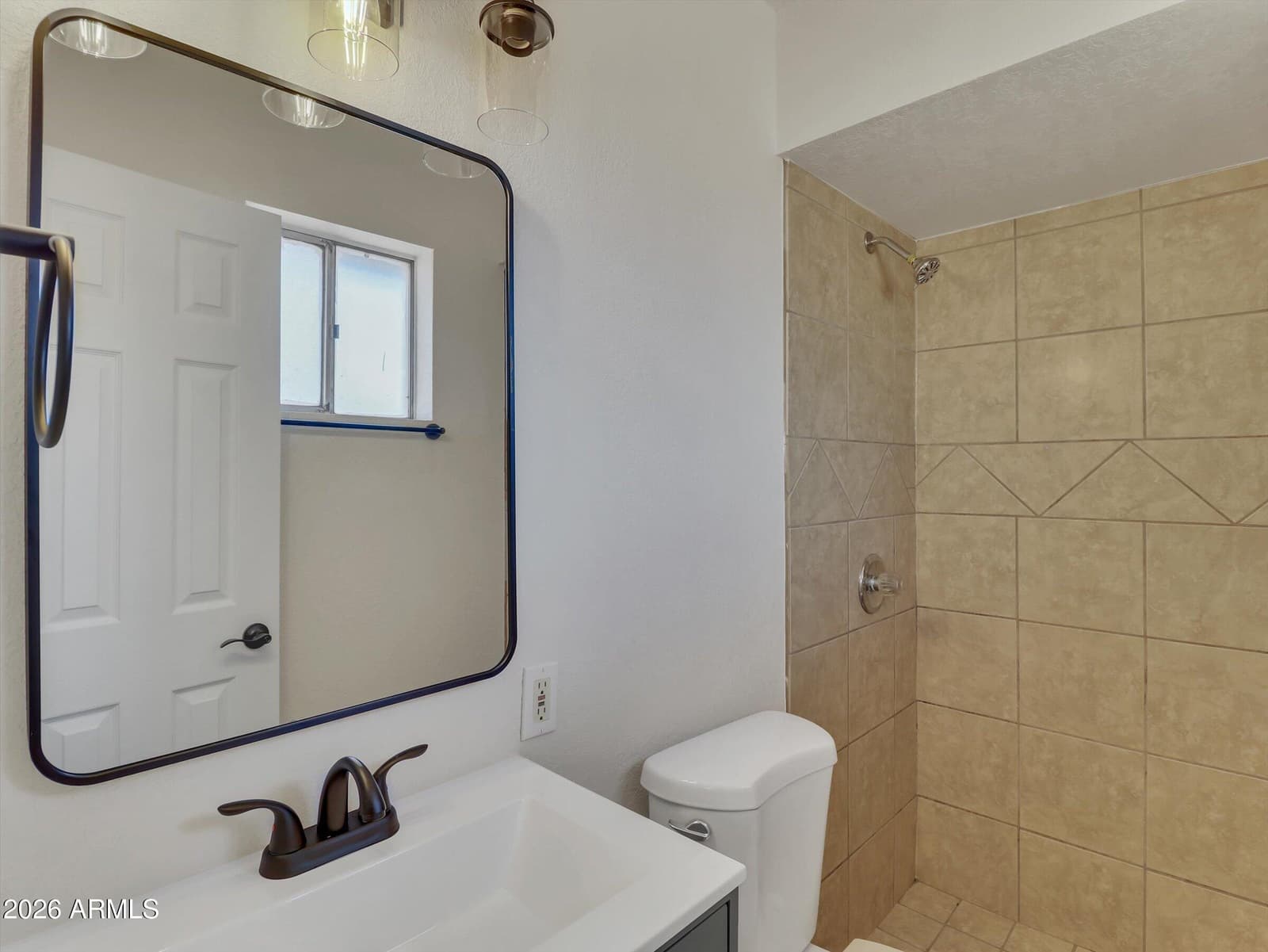 6014 W AVALON Drive, Phoenix, AZ 85033 — photo 21 of 29