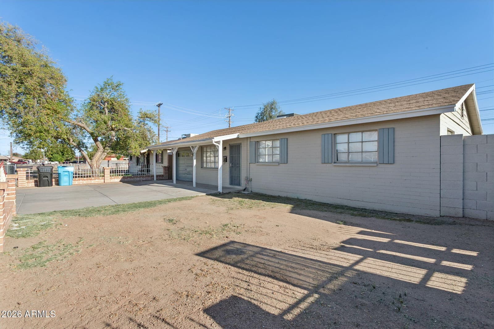4505 W CRITTENDEN Lane, Phoenix, AZ 85031 — photo 3 of 19