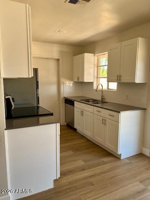 4505 W CRITTENDEN Lane, Phoenix, AZ 85031 — photo 5 of 19