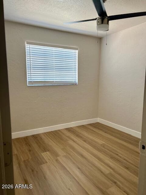 4505 W CRITTENDEN Lane, Phoenix, AZ 85031 — photo 7 of 19