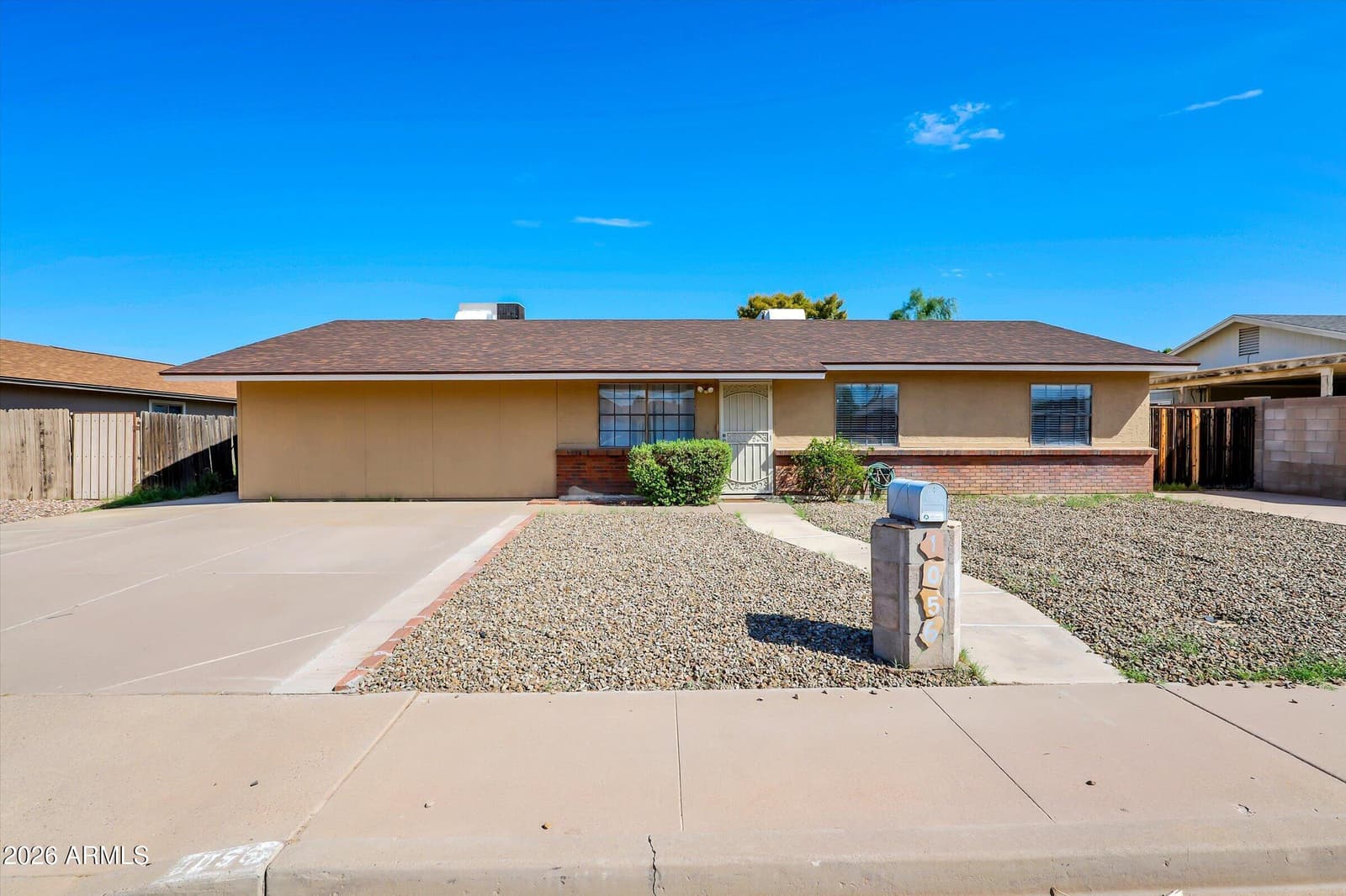 1056 W HACKAMORE Street, Mesa, AZ 85201 — photo 3 of 29