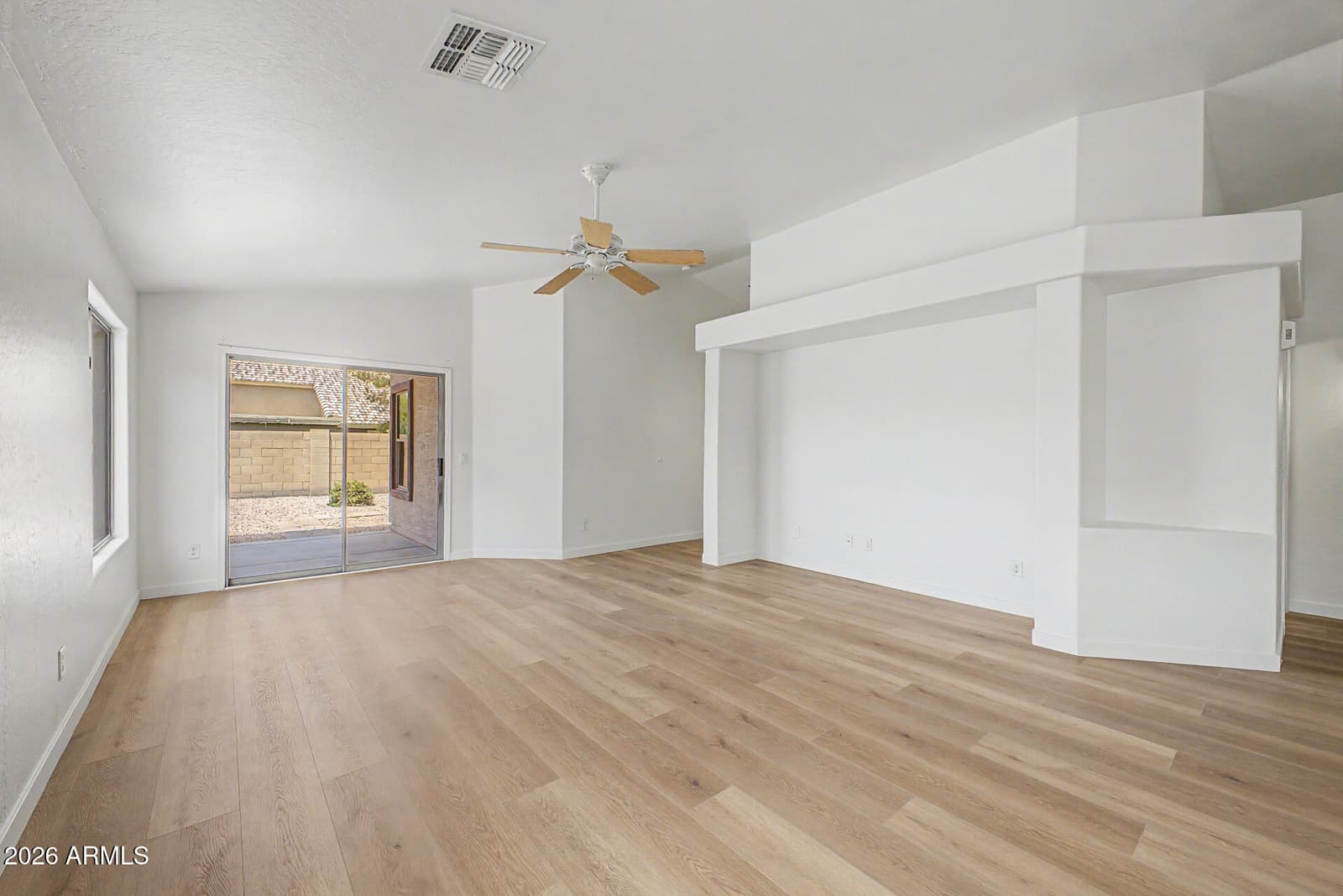 3866 S JOSHUA TREE Lane, Gilbert, AZ 85297 — photo 12 of 46