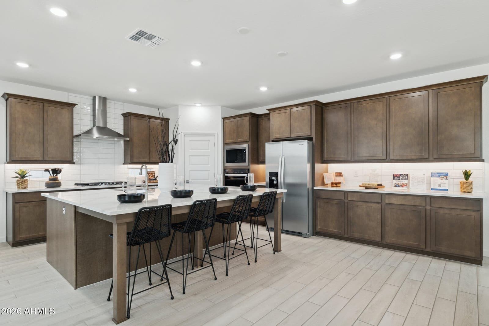 6805 W SPUR Drive, Peoria, AZ 85383 — photo 4 of 35