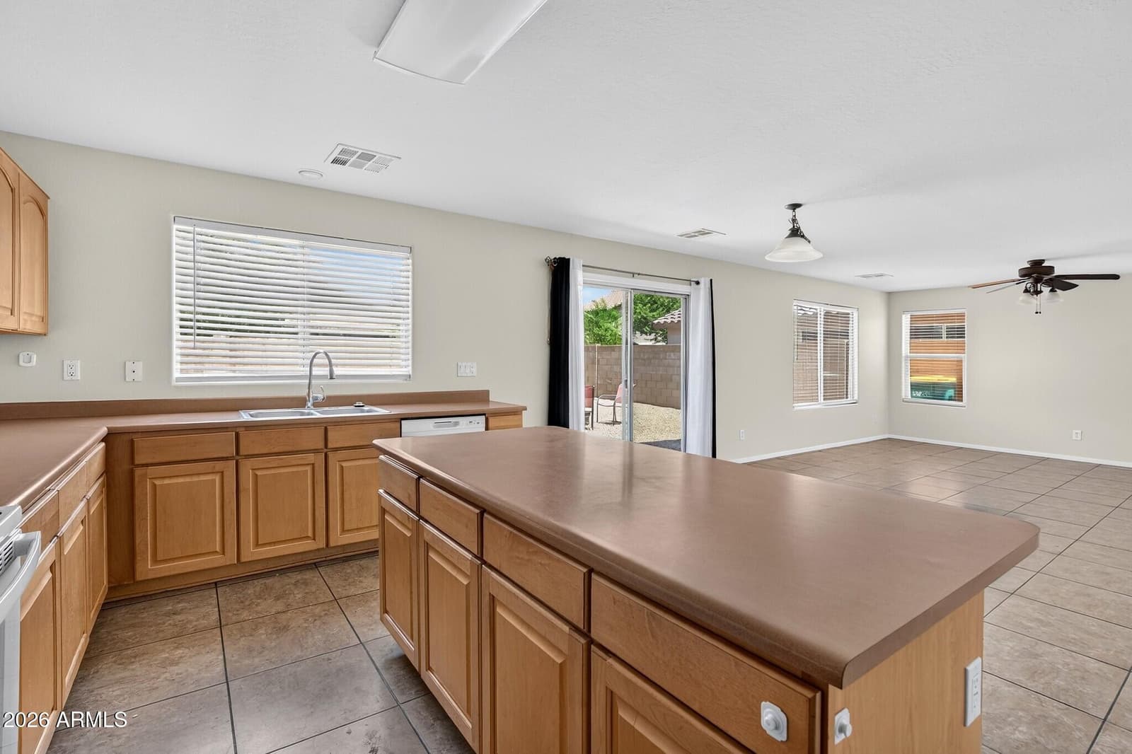 44430 W OSTER Drive, Maricopa, AZ 85138 — photo 7 of 40