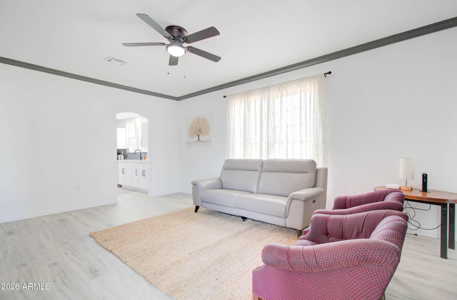 258 S SUTHERLAND Street, Globe, AZ 85501 — photo 3 of 33