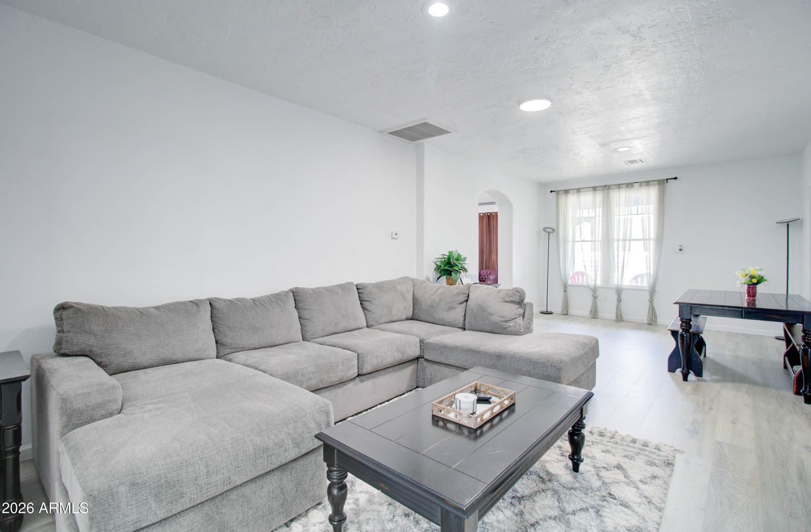 258 S SUTHERLAND Street, Globe, AZ 85501 — photo 14 of 33