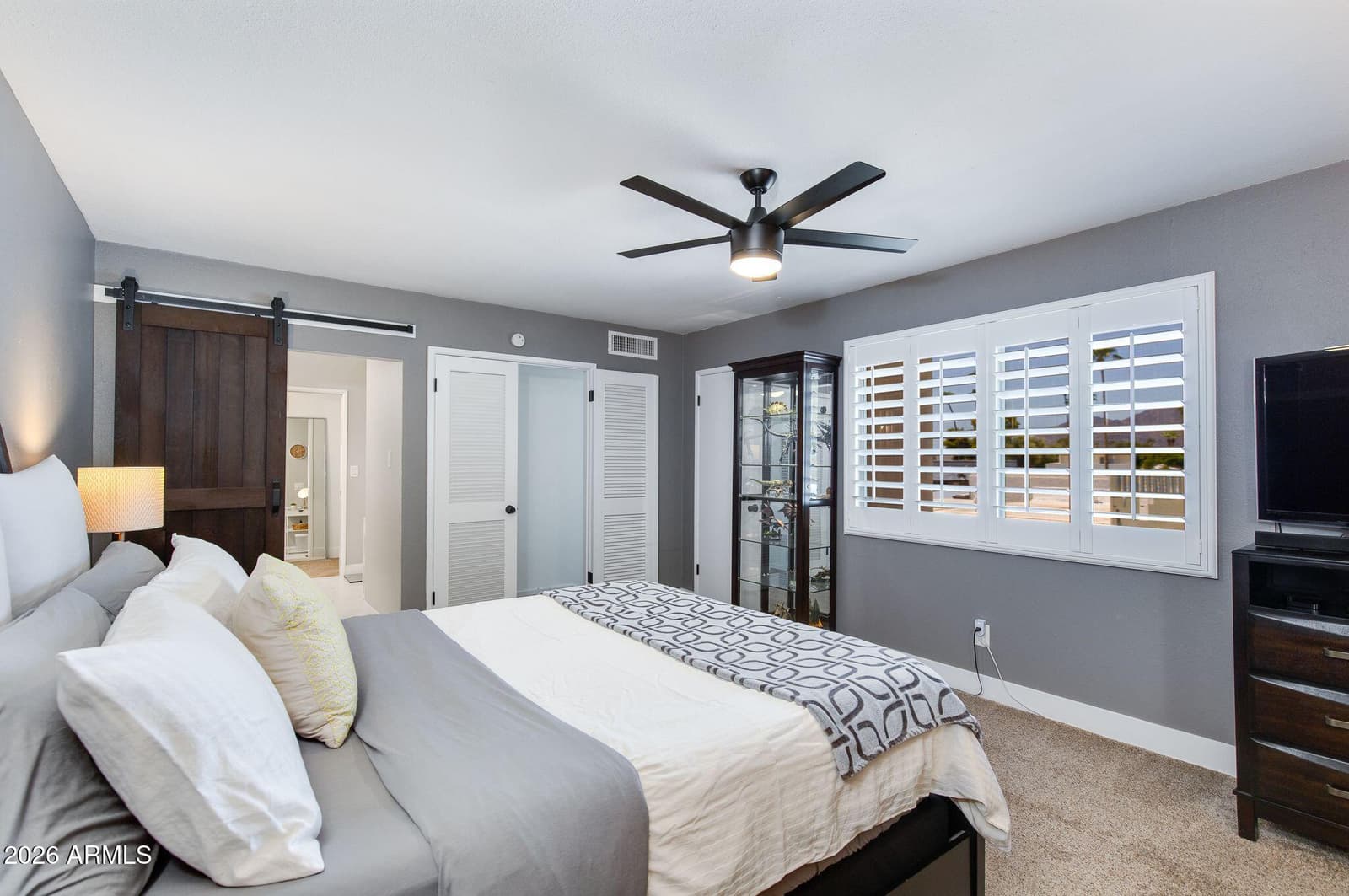 8323 E KEIM Drive, Scottsdale, AZ 85250 — photo 17 of 38