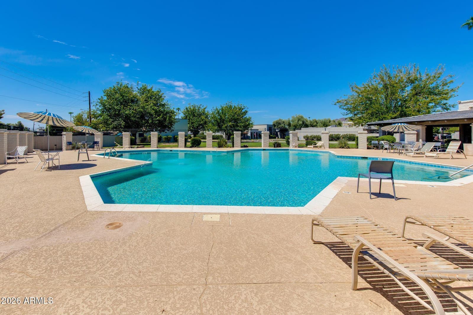 8323 E KEIM Drive, Scottsdale, AZ 85250 — photo 34 of 38
