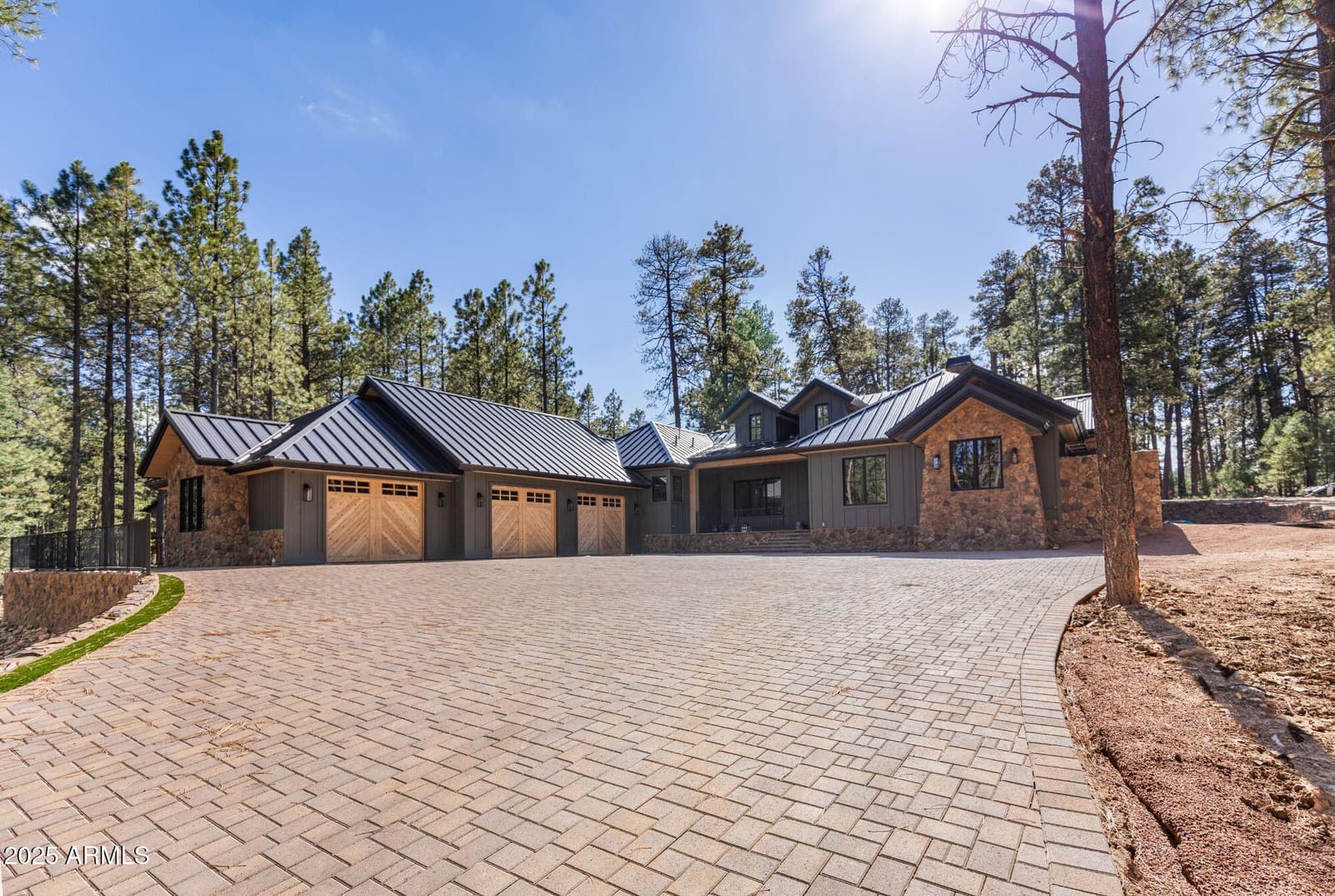500 MULE SPRINGS Trail, Forest Lakes, AZ 85931 — photo 2 of 81