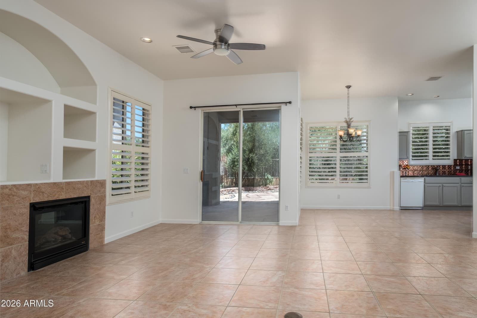 493 S VALLE ESCONDIDO, Cornville, AZ 86325 — photo 3 of 36