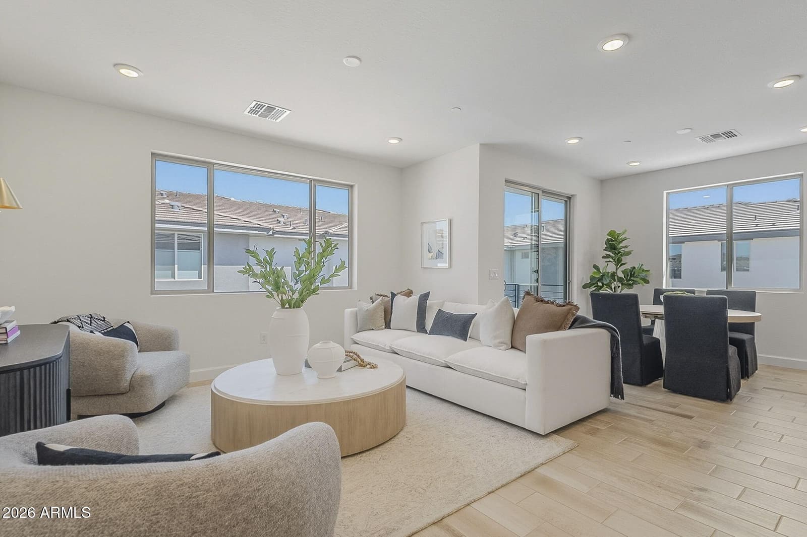 2121 W SONORAN DESERT Drive 99, Phoenix, AZ 85085 — photo 12 of 33