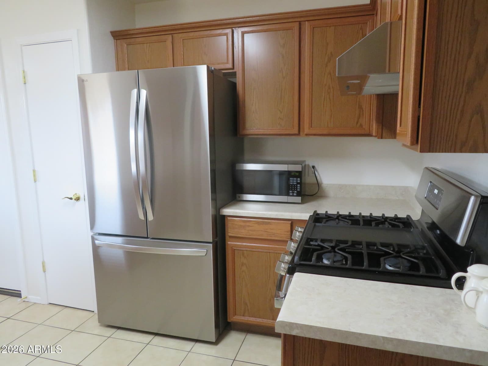 2412 COPPER SKY Drive, Sierra Vista, AZ 85635 — photo 14 of 32