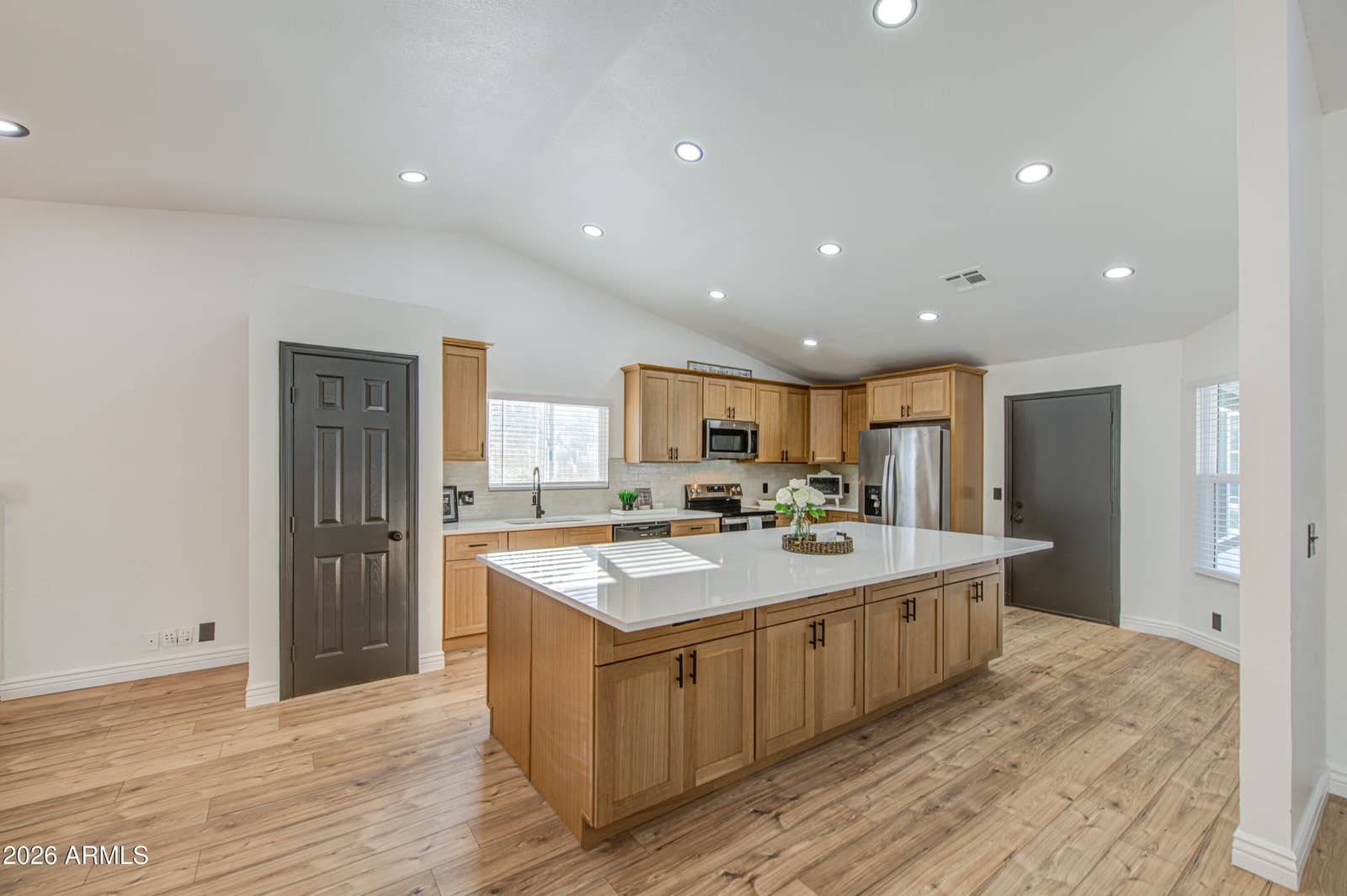 7365 W Sierra Street, Peoria, AZ 85345 — photo 8 of 55