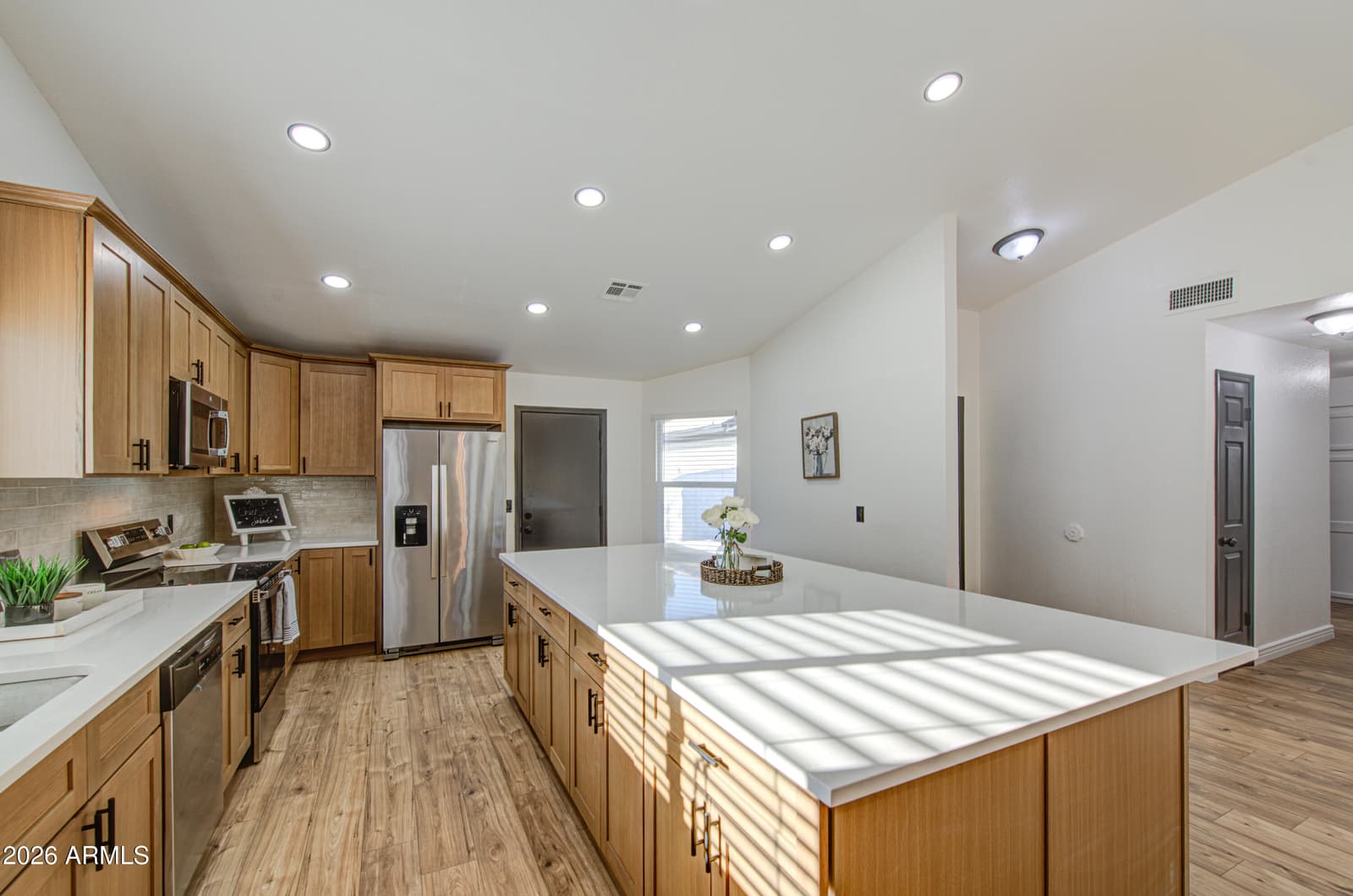 7365 W Sierra Street, Peoria, AZ 85345 — photo 10 of 55