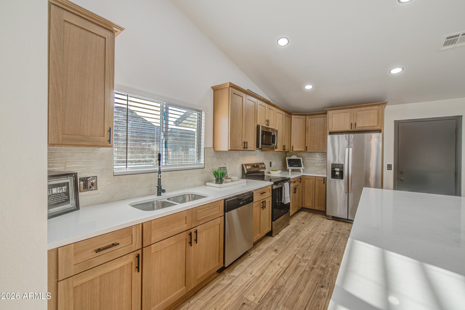 7365 W Sierra Street, Peoria, AZ 85345 — photo 11 of 55