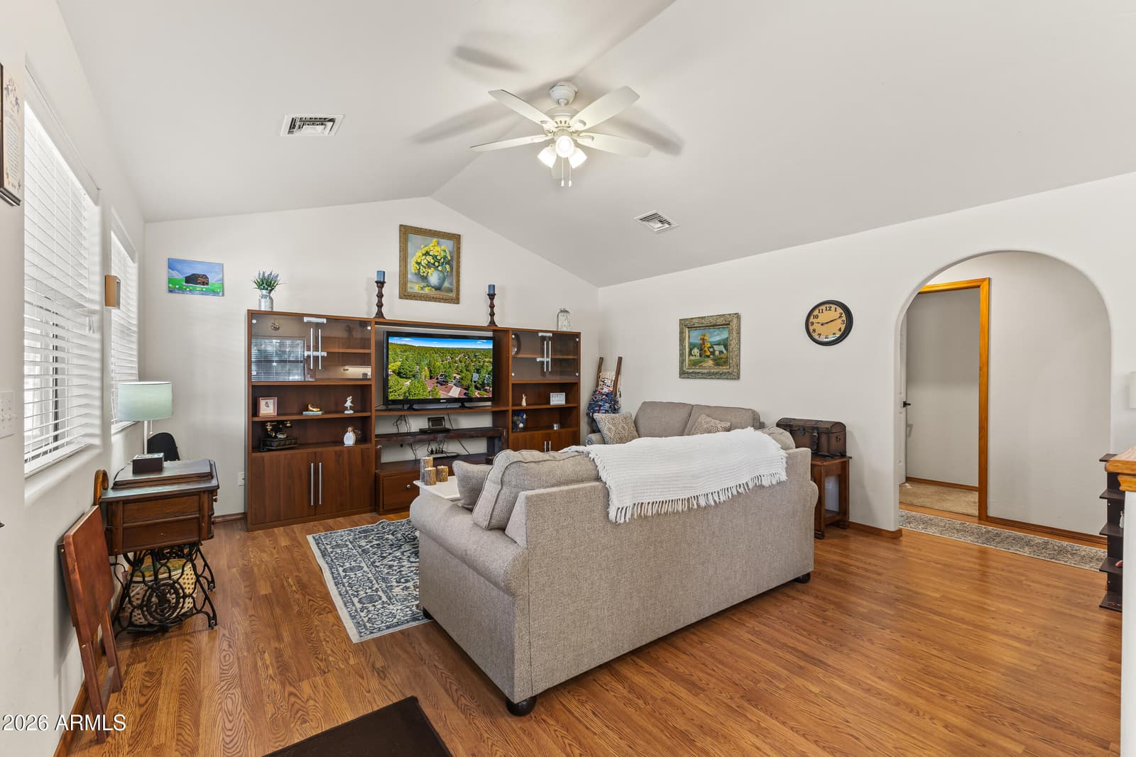 3160 E Larson Way, Show Low, AZ 85901 — photo 5 of 35