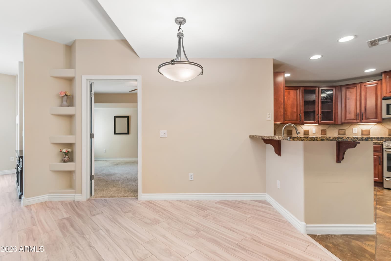 5350 E DEER VALLEY Drive 2400, Phoenix, AZ 85054 — photo 11 of 53