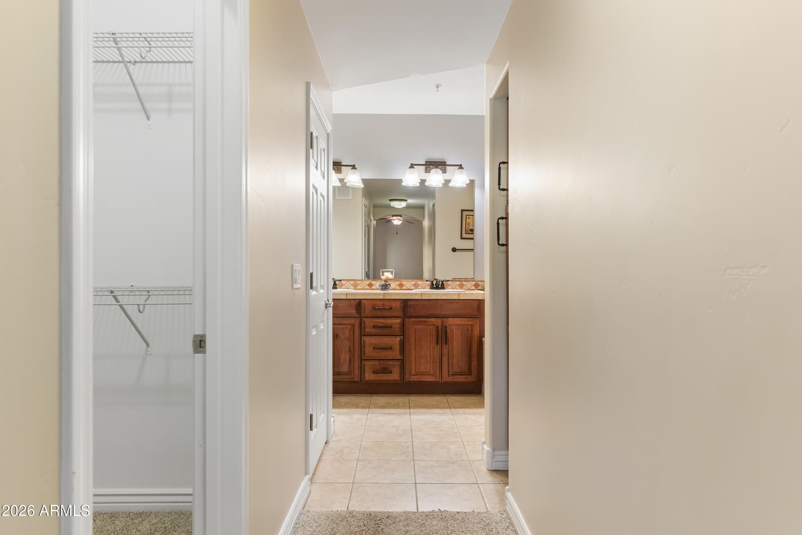 5350 E DEER VALLEY Drive 2400, Phoenix, AZ 85054 — photo 15 of 53