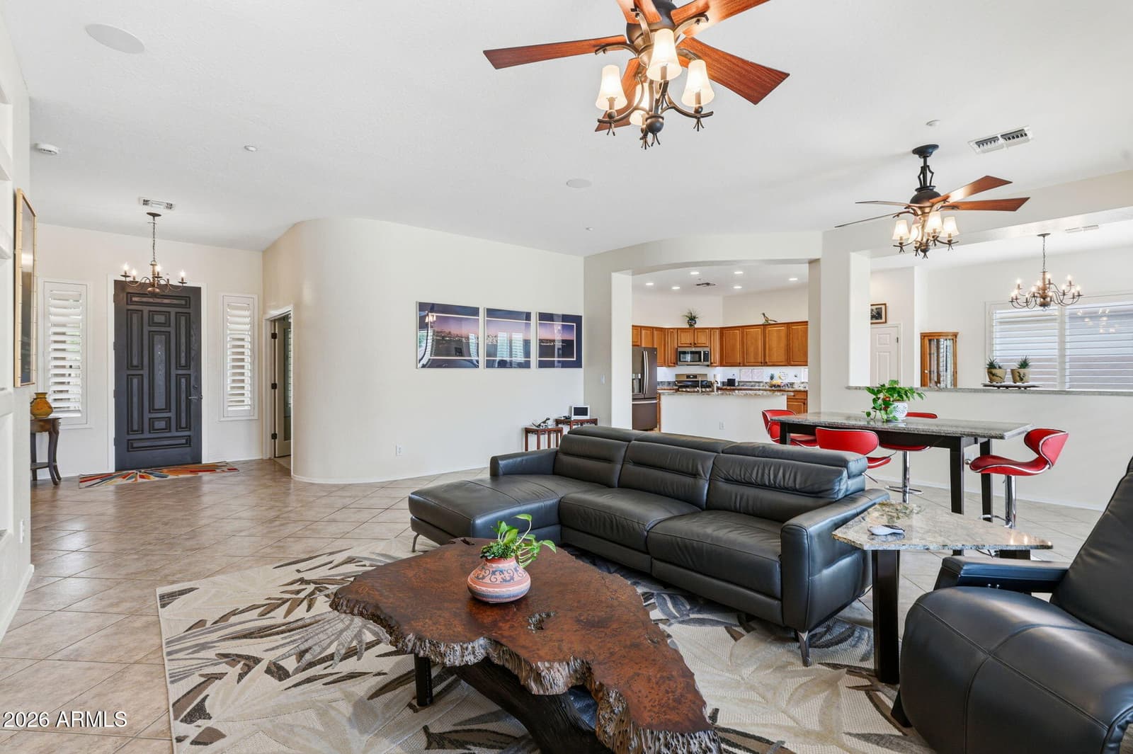 41812 N IRON HORSE Court, Anthem, AZ 85086 — photo 8 of 42