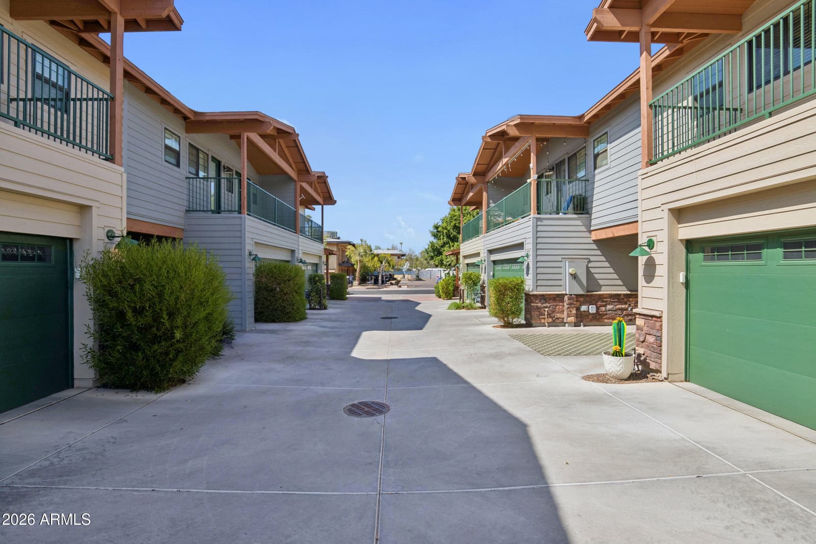 431 W 9TH Street, Tempe, AZ 85281 — photo 4 of 50