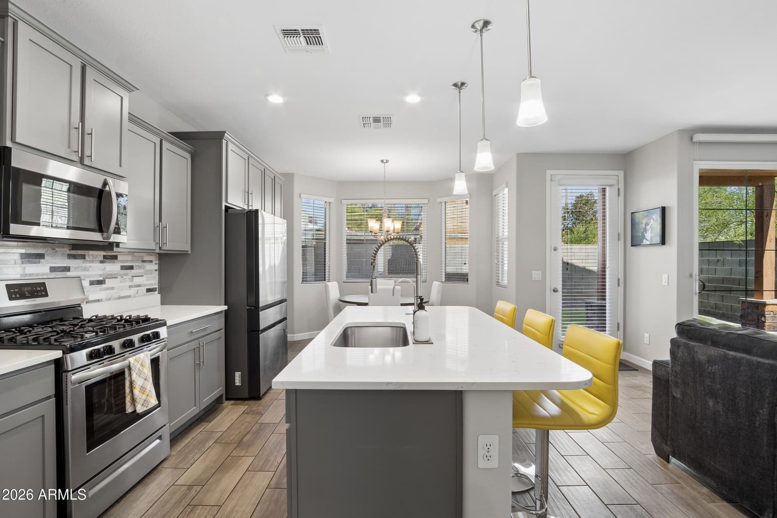 431 W 9TH Street, Tempe, AZ 85281 — photo 8 of 50