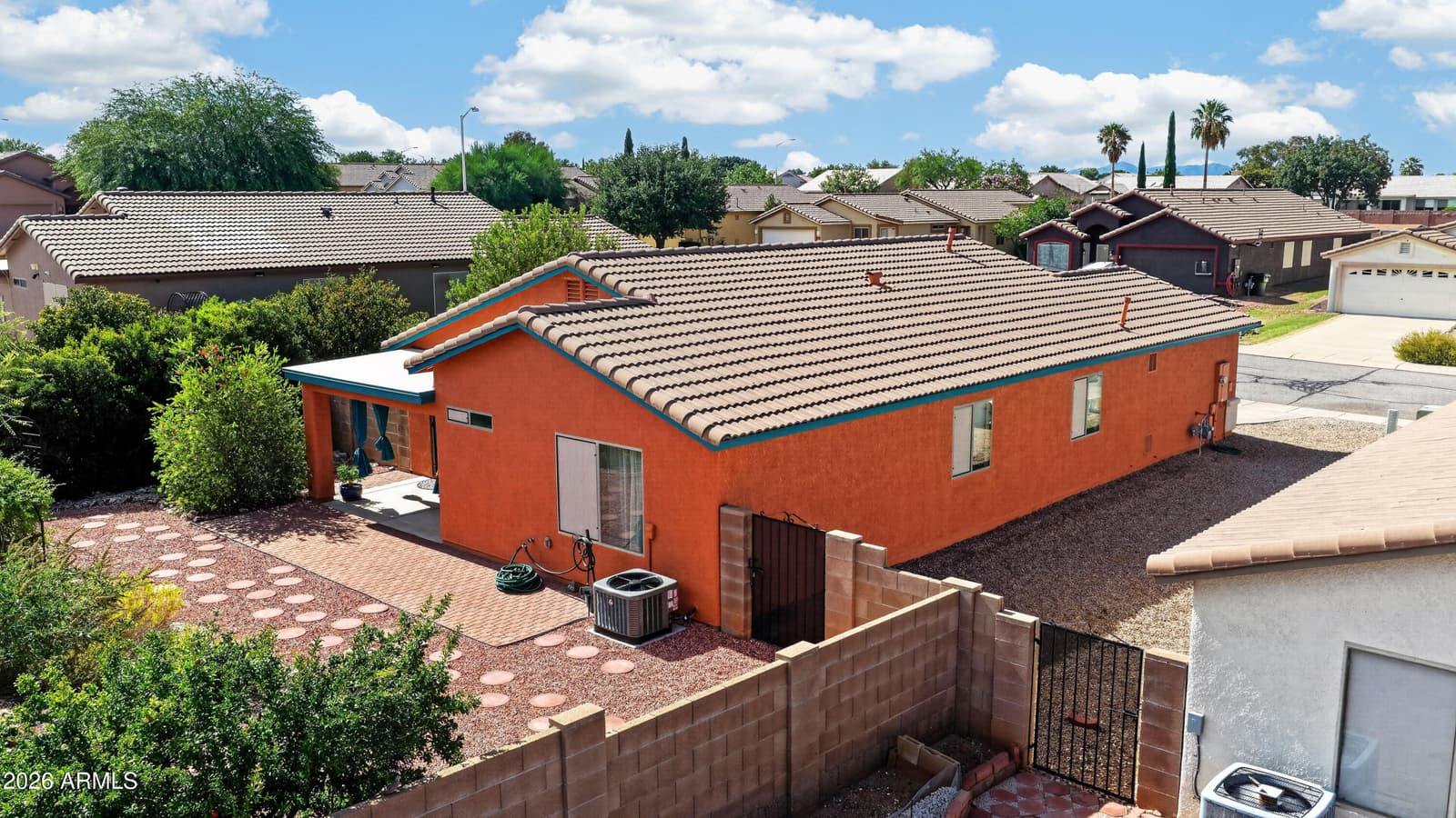 2412 COPPER SKY Drive, Sierra Vista, AZ 85635 — photo 3 of 32