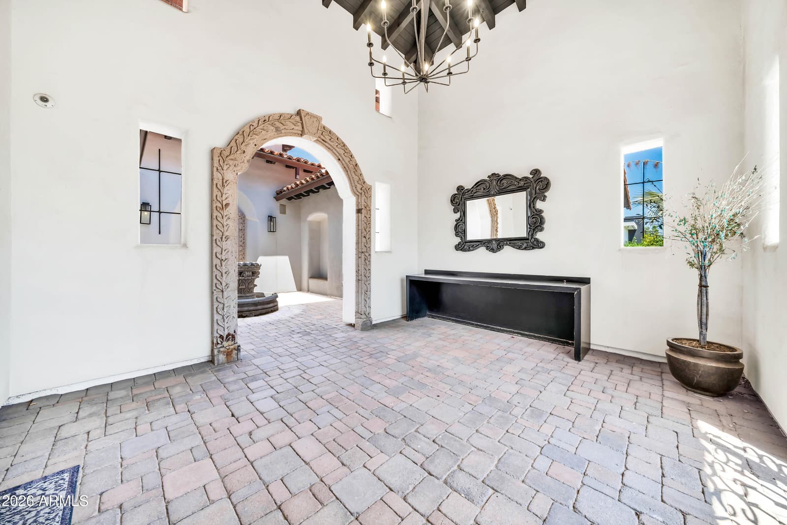 5210 E VIA LOS CABALLOS Lane, Paradise Valley, AZ 85253 — photo 4 of 48